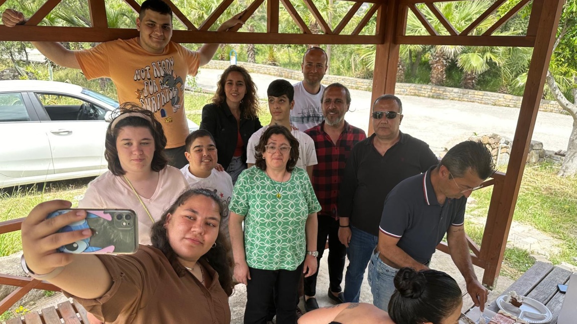 Okulumuz Özel Eğitim Sınıfı Doğum Günü Kutlaması